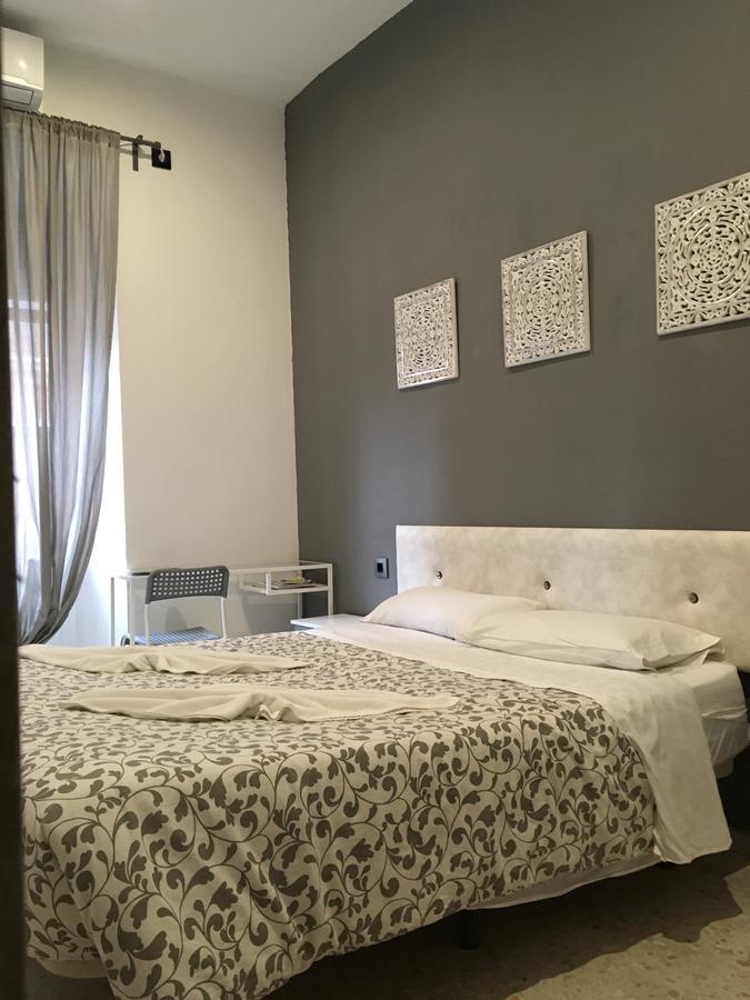 Pension Las Setas Siviglia Esterno foto